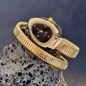 Serpentine Bullet-Shaped Case Honeycomb Dial Bracelet Watch for Women - Elegant Fashion Vintage Womens Watch