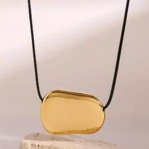 Yori Simple Irregular Large Glossy Pendant Black Wax Rope Necklace Waterproof 18K Gold Plated Fashion Jewelry Women