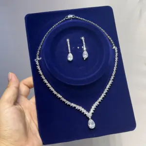 ASNORA Classic Water Drop Pendant Crystal Necklace For Women, Cubic Zirconia Bridal Wedding 2 Piece Jewelry Set X0178