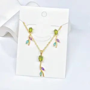 2PCS Sparkling Crystal Zircon Rose Flower Earrings Necklace Jewelry Set Elegant for Women Girls New Trend Party Jewelry Gift