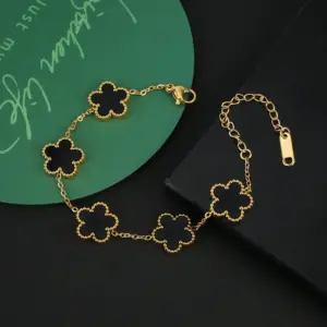 Botanical Plum Blossom Stainless Steel Five-Leaf Flower Adjustable Bracelet Simple For Woman Girls Wedding Party Jewelry Clover