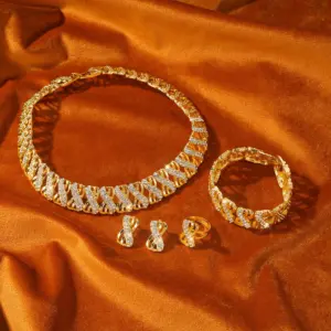 Fashion 18k Gold Plated Jewelry Set Dubai African Choker Necklace Earrings Rings Wedding Bridal Jewellery Sets for Women