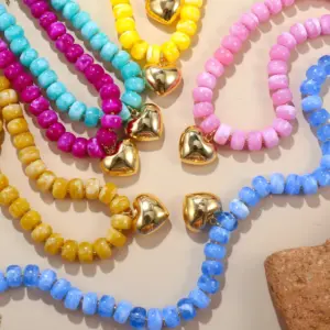 Fashion Colorful Acrylic Geometric Round Beads Heart Pendant Necklace Boho Love Heart Beaded Choker Necklaces Women Jewelry Gift