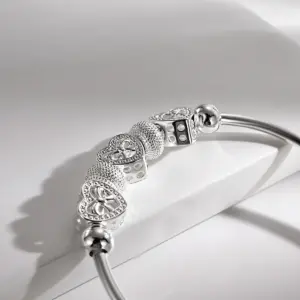 CHSHINE Fine 925 Sterling silver for woman Heart Bangles lady bracelets wedding party jewelry Holiday gifts designer charms
