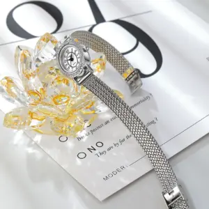 Retro Woven Stainless Steel Mesh Strap Bohemian Style Fashionable Women's Watch