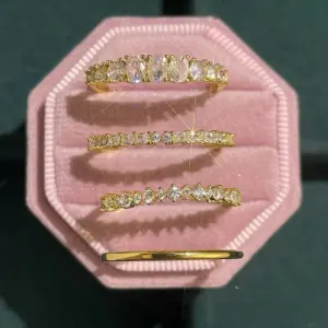 4pcs 14k Gold Plated Stacking Rings with Shining Zirconia - Perfect ForWeddings, Parties, and Everyday Wear