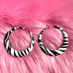 Y2K Jewelry Zebra Striped Geometric Earrings for Women Fashion Cool Punk Sexy Earrings Charm Vintage Accessories Gothic Earrings