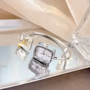 Cross-border new big diamond European and American exquisite bracelet small sugar cube high-end sense niche quartz women's watch