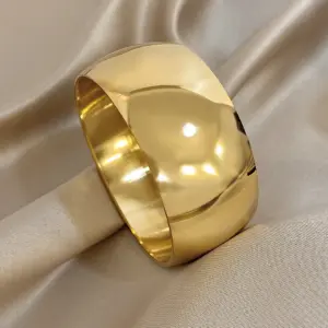 Glossy Gold Plated Stainless Steel Bracelet for Women Men Fashion 10 15 30mm Size Chunky Smooth Cuff Bangles Waterproof Jewelry