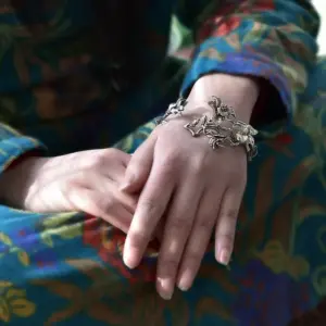 Summer independent design handmade magnolia ladies bracelet exquisite and beautiful fashion silver jewelry
