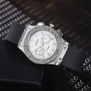 Fashion 2025 Rubber Women Watches Luxurious Brand Casual Diamond Female Quartz Wristwatches Simple Sport Clock Relogio Feminino