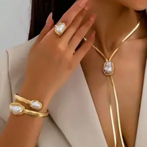 Exggerated Golden Baroque Imitation Pearl Jewelry Set for Women Vintage Snake Chain Necklace Open Cuff Bangle and Ring Jewellry