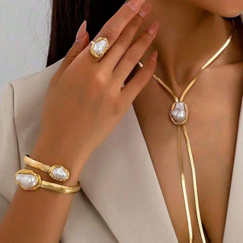 Exggerated Golden Baroque Imitation Pearl Jewelry Set for Women Vintage Snake Chain Necklace Open Cuff Bangle and Ring Jewellry